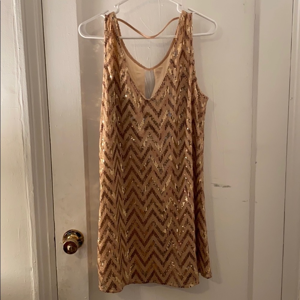 Miss Me gold chevron detail sequin dress